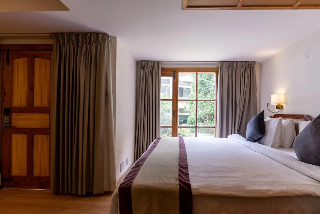 Resort Marigold Sarovar Portico Shimla