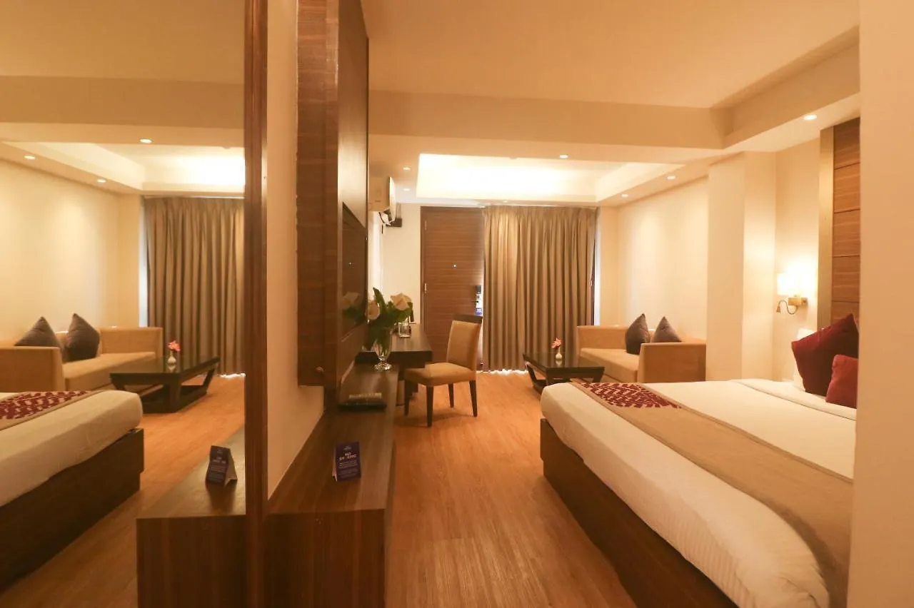 Marigold Sarovar Portico Shimla 4*,  Hindistan